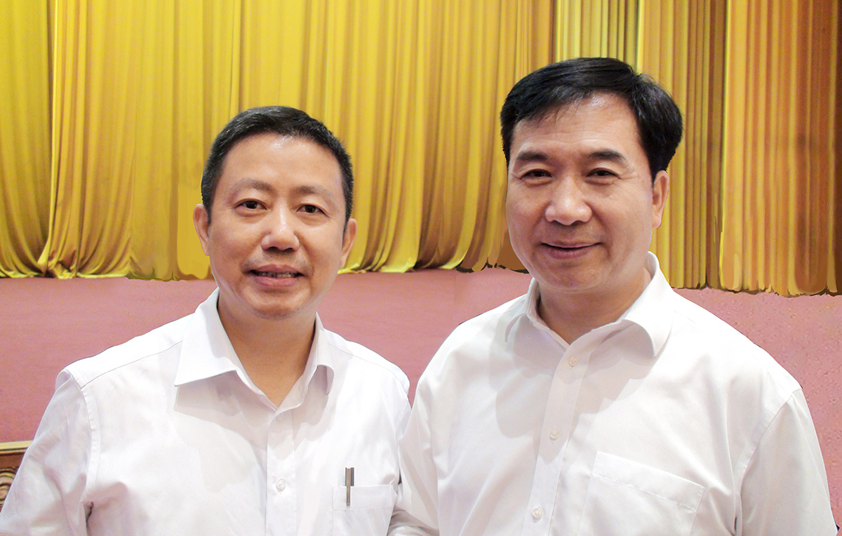 中央政治局常委、中央紀(jì)律檢查委員會(huì)書(shū)記李希與周海江合影